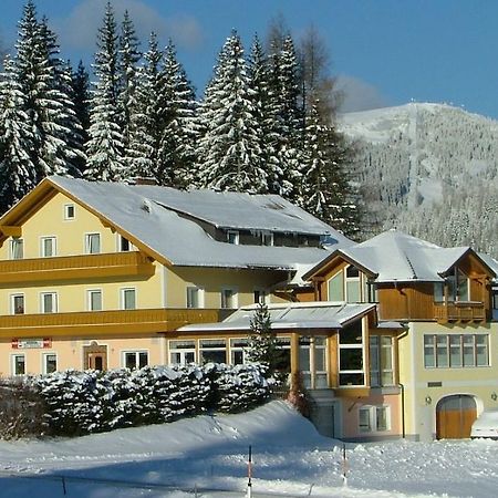 Hotel Gasthof Buchbauer Бад Санкт Лионхард им Лавантал Екстериор снимка