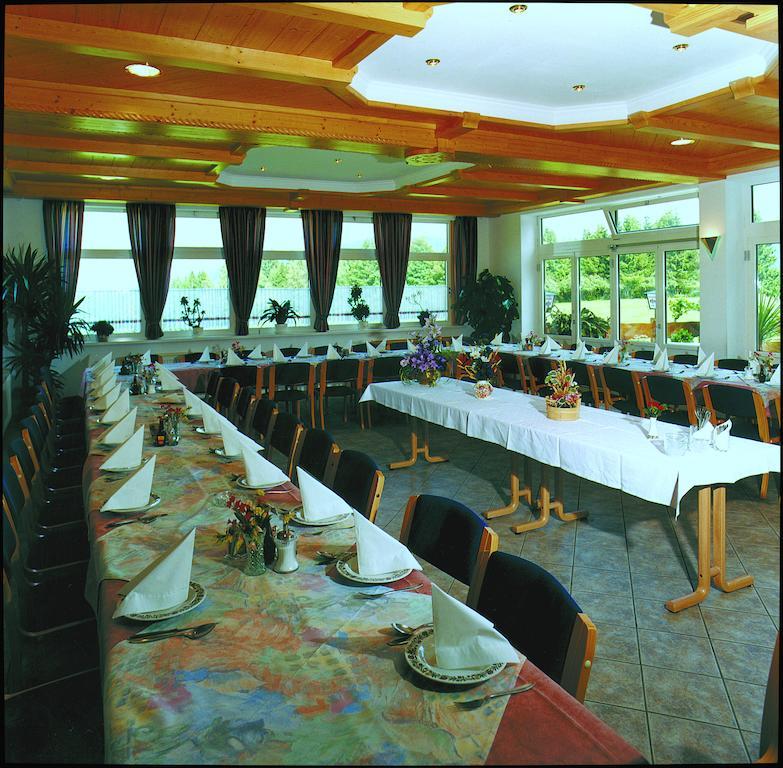 Hotel Gasthof Buchbauer Бад Санкт Лионхард им Лавантал Екстериор снимка
