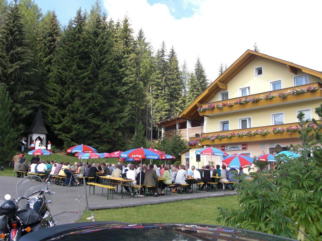 Hotel Gasthof Buchbauer Бад Санкт Лионхард им Лавантал Екстериор снимка